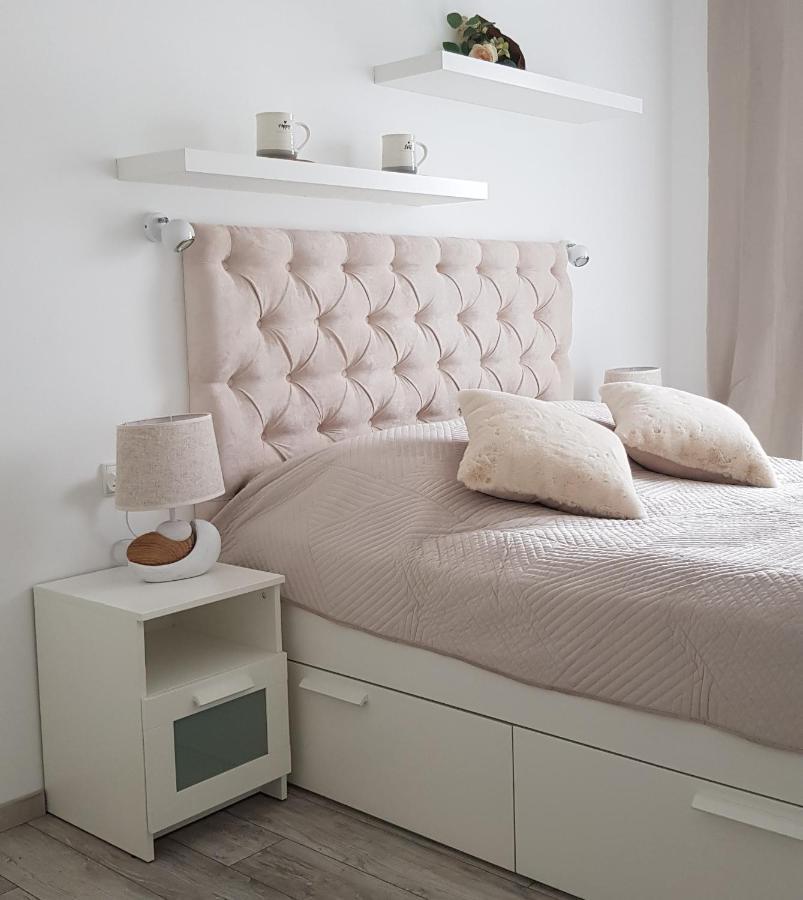Boznicza Old Town Lux Apartment, Self Check-In 24H, Free Parking พอซนาน ภายนอก รูปภาพ
