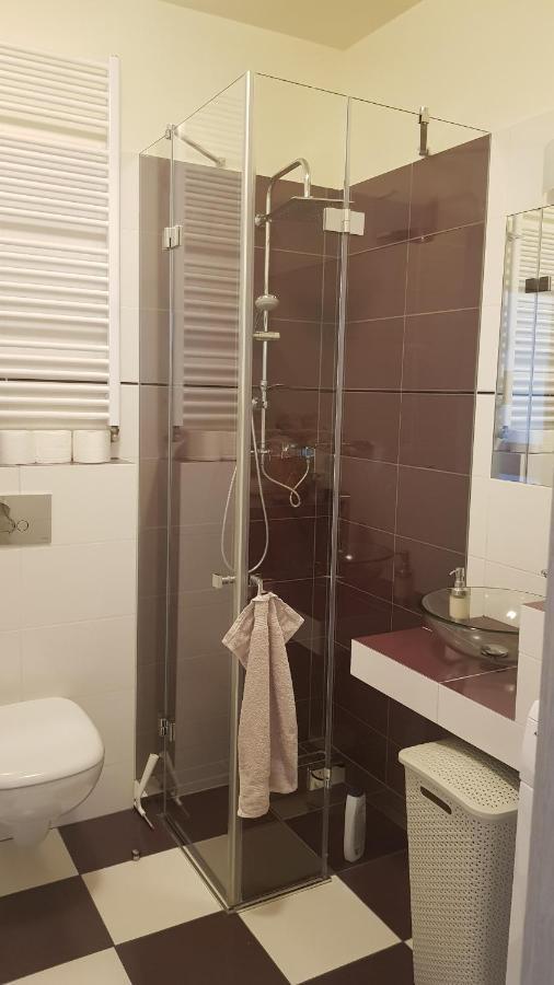 Boznicza Old Town Lux Apartment, Self Check-In 24H, Free Parking พอซนาน ภายนอก รูปภาพ