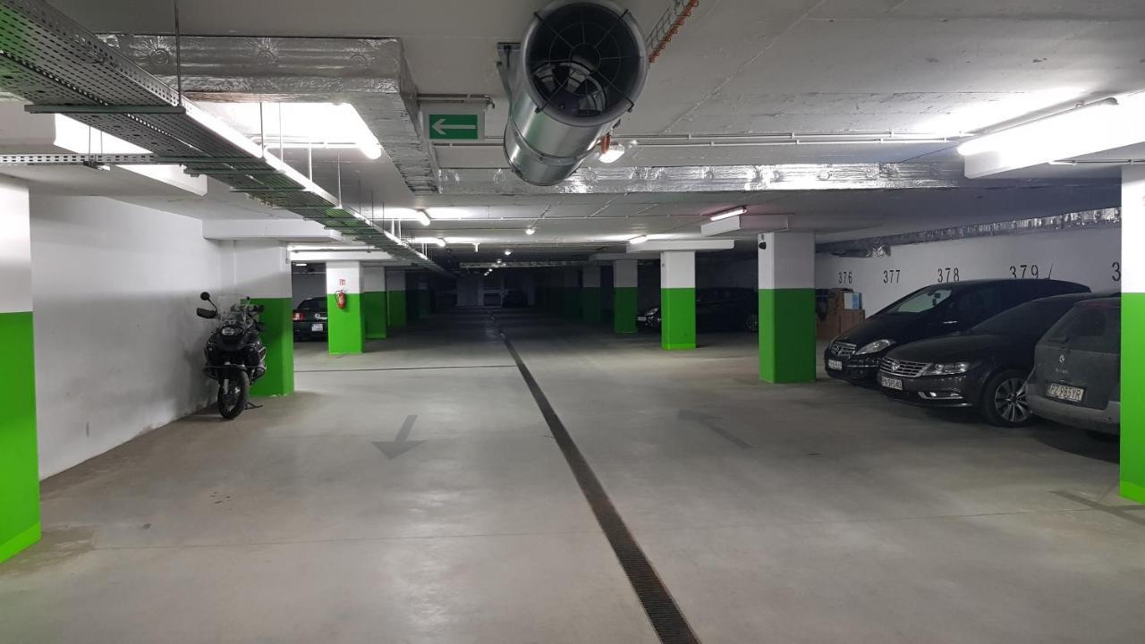 Boznicza Old Town Lux Apartment, Self Check-In 24H, Free Parking พอซนาน ภายนอก รูปภาพ