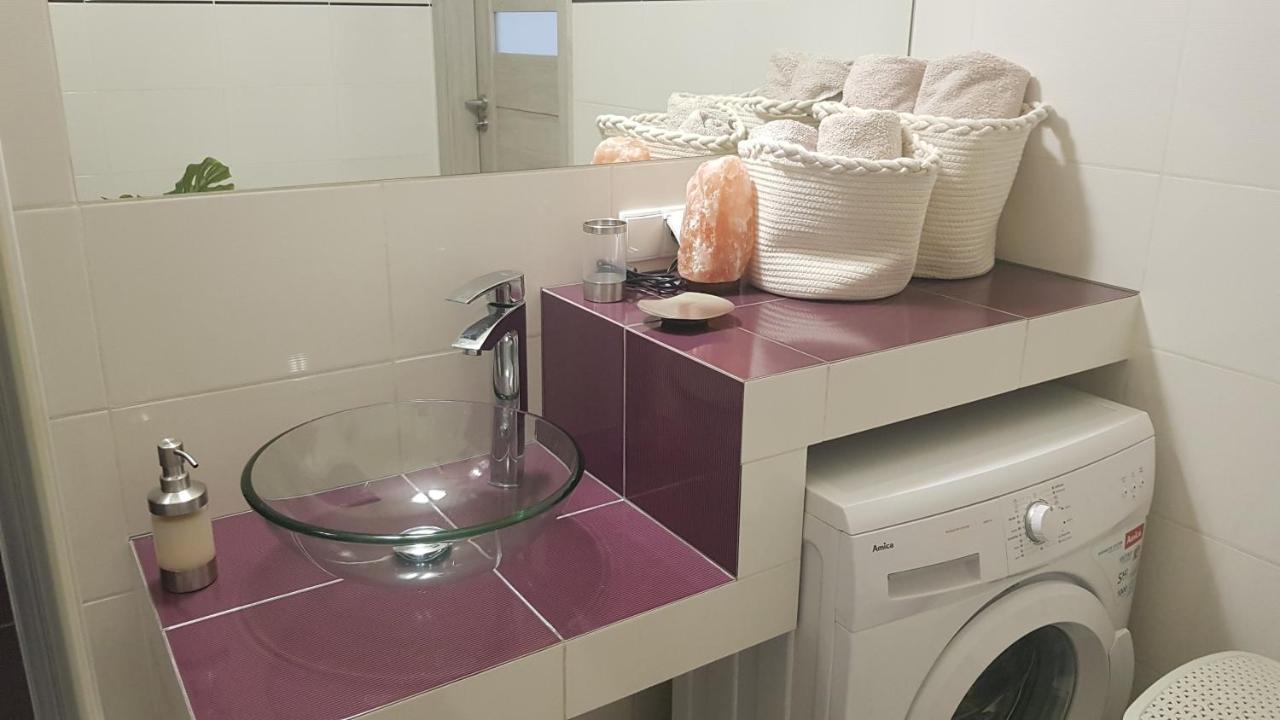 Boznicza Old Town Lux Apartment, Self Check-In 24H, Free Parking พอซนาน ภายนอก รูปภาพ