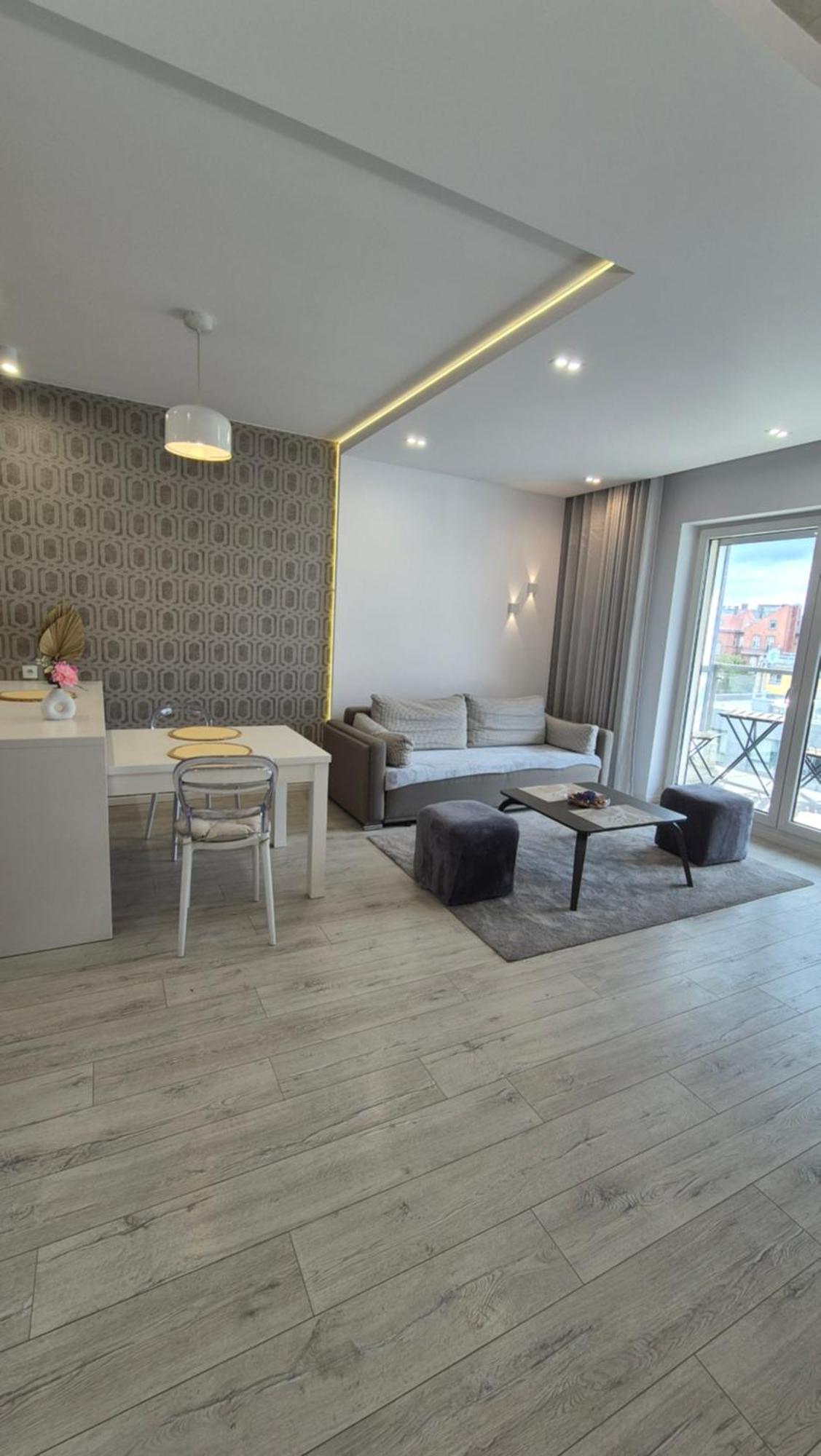 Boznicza Old Town Lux Apartment, Self Check-In 24H, Free Parking พอซนาน ภายนอก รูปภาพ